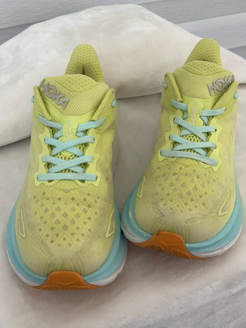 Hoka Clifton 9 Ceramic Green Solar Flare Running Shoes Women’s Size 8B